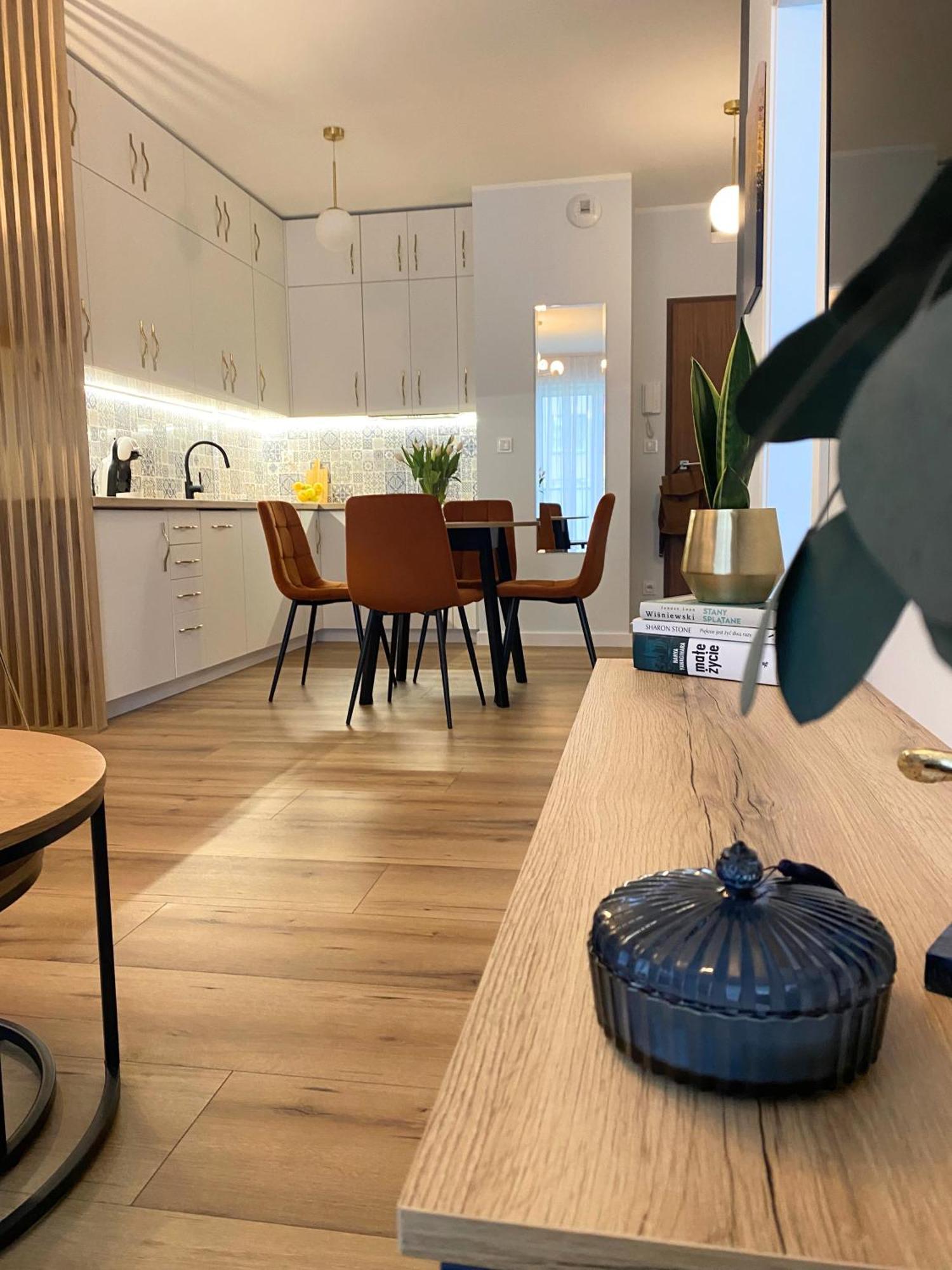 Komfi Apartment Białystok Zewnętrze zdjęcie